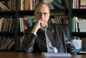 120213 denis de moraes