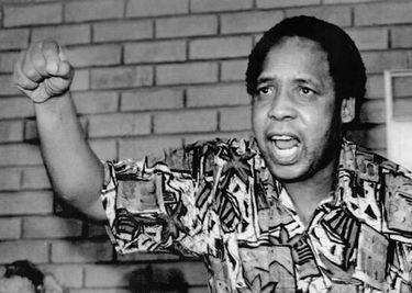 040513 Chris Hani