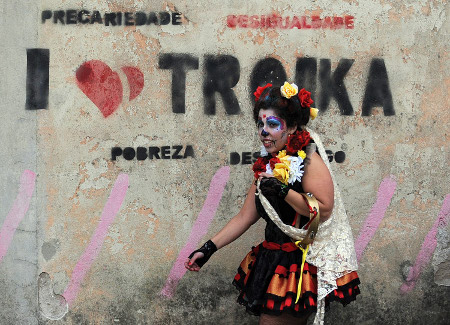 050814 troika