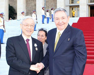 120416 raul e trong