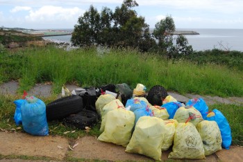 lixo na marinha galiza