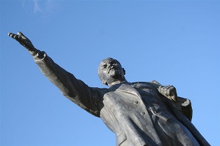 lenin-estatua1