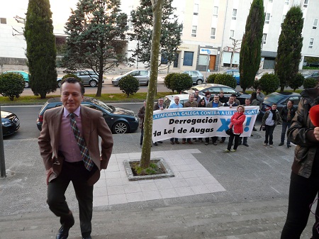 200912 conselheiroprotesto