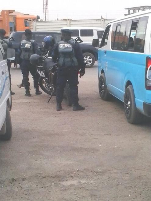 policia angola 3